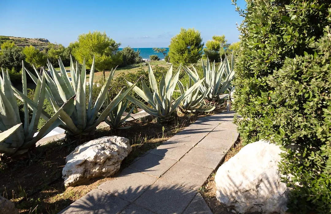 Valtur Baia Del Gusmay Beach Resort-1